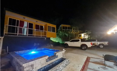 CERRO AZUL / ALTOS DE CERRO AZUL / 2446M / 3 CABAÑAS / JACUZZI / BOHIO