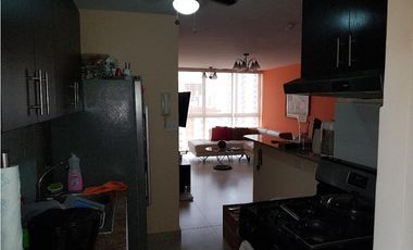 Se alquila apartamento en PH Torres De Toscana