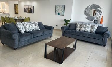 Alquilo Waters, Amoblado, en la avenida Balboa, tres recámaras