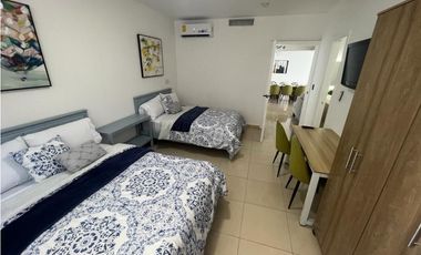 Alquilo Waters, Amoblado, en la avenida Balboa, tres recámaras