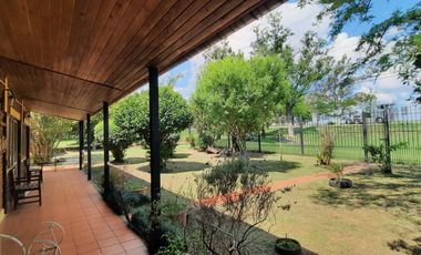 SE VENDE GRAN CASA QUINTA EN SAUCE MONTRULL