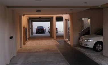 VENTA COCHERA DESCUBIERTA DE 16 M2 EN SAN ISIDRO