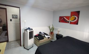 HERMOSA CASA EN VENTA SOBRE CALLE NICOLAS SPITALERI