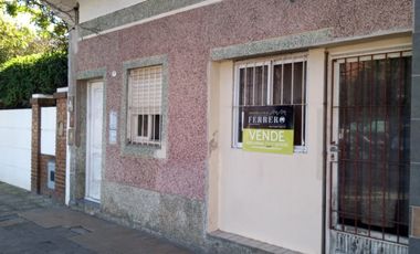 Depto 2 Amb. PB al Frente zona centro