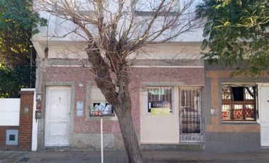 Depto 2 Amb. PB al Frente zona centro
