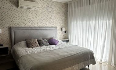 EN VENTA CASA PREMIUM - ZONA SANTA TERESITA