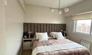 IMPECABLE DEPARTAMENTO DE 3 AMB. AL FRENTE C/COCHERA (Muy Amplia) - PISO ALTO CON PALIER PRIVADO - CARLOS GARDEL AL 100