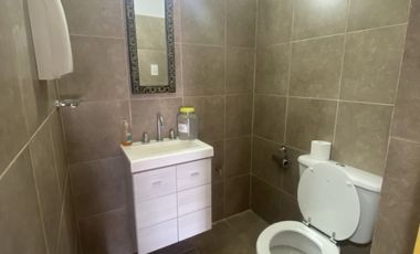 IMPORTANTE PROPIEDAD DOS CASAS CON DOS LOCALES