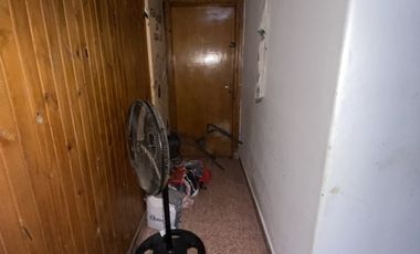 IMPORTANTE PROPIEDAD DOS CASAS CON DOS LOCALES