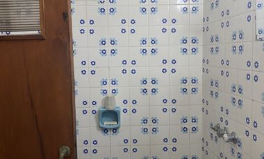 IMPORTANTE PROPIEDAD DOS CASAS CON DOS LOCALES