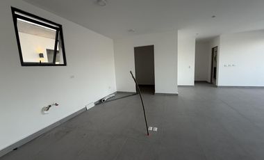 Departamento VENTA 4 rec cerca UVM Cumbres Monterrey