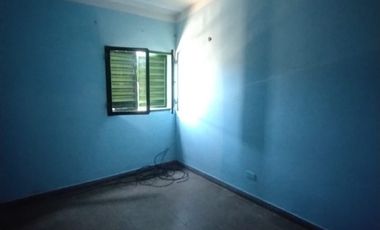 VENDE: Departamento z/ Primero de Mayo,