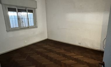 PH EN VENTA EN PLANTA BAJA CON PATIO PROPIO