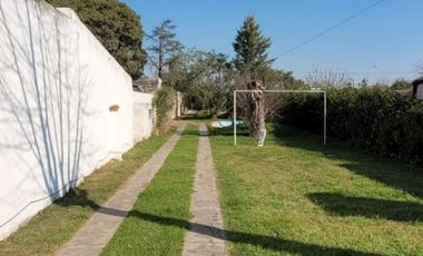 VENTA de CASA c/IMPORTANTE TERRENO - CRISOLOGO LARRALDE, PARANA