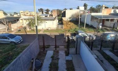 EN VENTA- DUPLEX 2 HABITACIONES EN ORO VERDE