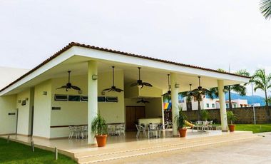 Casa en Venta en Fraccionamiento Entre Rios Fluvial Vallarta con Casa Club y Alberca.