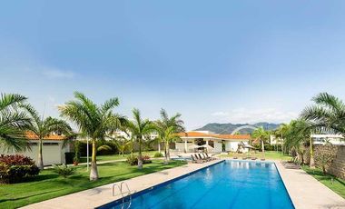 Casa en Venta en Fraccionamiento Entre Rios Fluvial Vallarta con Casa Club y Alberca.