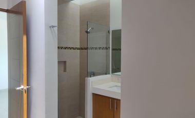 Casa en Venta en Fraccionamiento Entre Rios Fluvial Vallarta con Casa Club y Alberca.