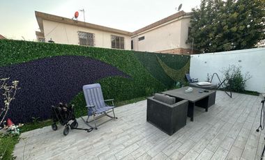CASA DE UN PISO EN RENTA COL DEL ROBLE SAN NICOLAS