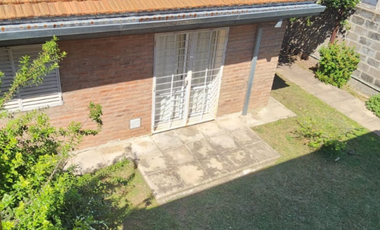VENDO DUPLEX  DE 3 DORMITORIOS EN BARRIO PRIVADO.