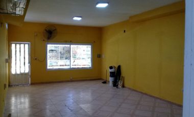 VENTA de CASA y LOCAL - GDOR. E. MIHURA, PARANA