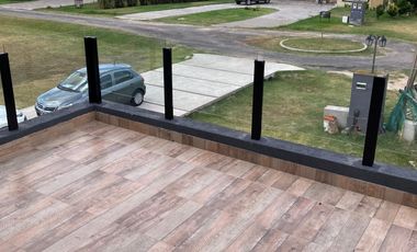 Casa a estrenar de 4 ambientes con piscina en BÂ° La Madalena Canning