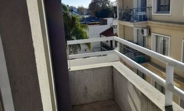 VENTA- MONOAMBIENTE AMOBLADO