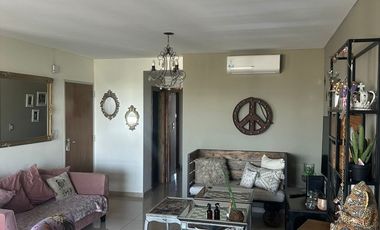 VENTA - PISO 4 AMBIENTES