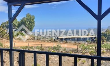 Casa en Venta en Condominio Rocas del Mar parcela 86