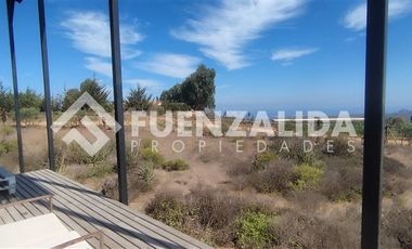 Casa en Venta en Condominio Rocas del Mar parcela 86