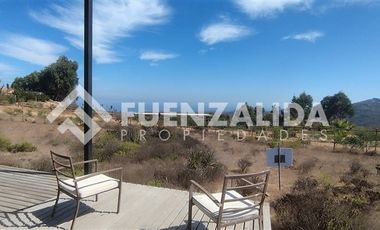 Casa en Venta en Condominio Rocas del Mar parcela 86