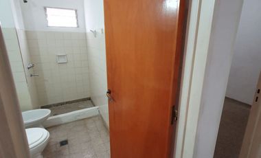 Departamento en alquiler de 3 dormitorios c/ cochera en Llaponagat