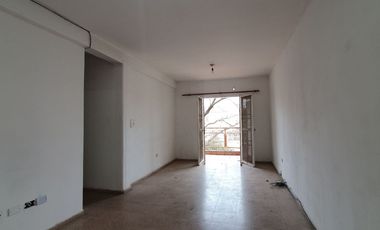 Departamento en alquiler de 3 dormitorios c/ cochera en Llaponagat