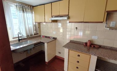 Casa PH en alquiler en Quilmes Este