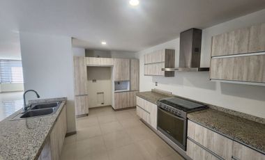 VENTA DE CASA EN  METEPEC  4 RECAMARAS 3 BAÑOS