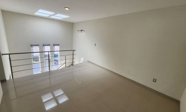 VENTA DE CASA EN  METEPEC  4 RECAMARAS 3 BAÑOS