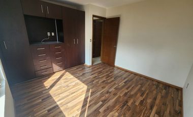 VENTA DE CASA EN  METEPEC  4 RECAMARAS 3 BAÑOS