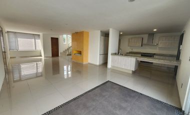 VENTA DE CASA EN  METEPEC  4 RECAMARAS 3 BAÑOS