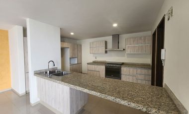 VENTA DE CASA EN  METEPEC  4 RECAMARAS 3 BAÑOS