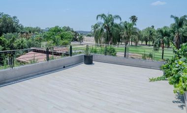 Venta de Residencia en Country Club Corregidora
