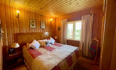 CASA DE 2 PISOS EN FRUTILLAR ALTO, VILLA ALEGRE