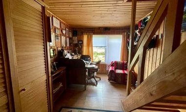 CASA DE 2 PISOS EN FRUTILLAR ALTO, VILLA ALEGRE