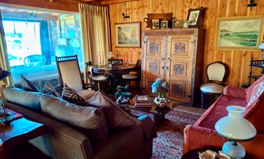 CASA DE 2 PISOS EN FRUTILLAR ALTO, VILLA ALEGRE