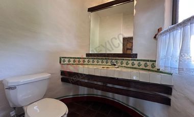 Tu nuevo hogar con encanto único en Vistas del Valle