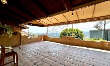 Tu nuevo hogar con encanto único en Vistas del Valle