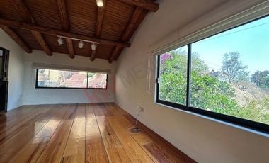 Tu nuevo hogar con encanto único en Vistas del Valle