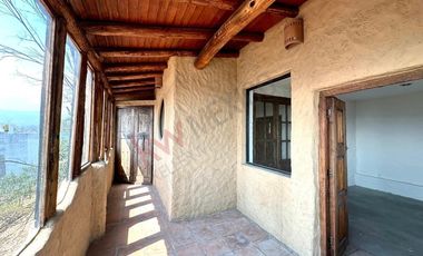 Tu nuevo hogar con encanto único en Vistas del Valle