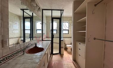 Tu nuevo hogar con encanto único en Vistas del Valle