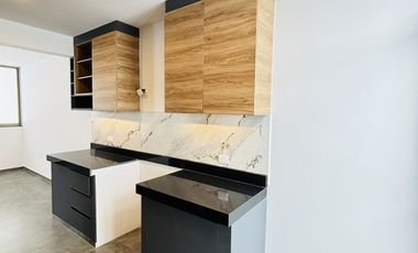 Casa en venta con roof garden y recámara en PB– Fracc. Santa María