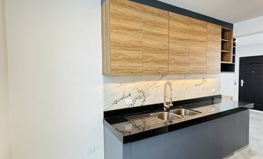 Casa en venta con roof garden y recámara en PB– Fracc. Santa María